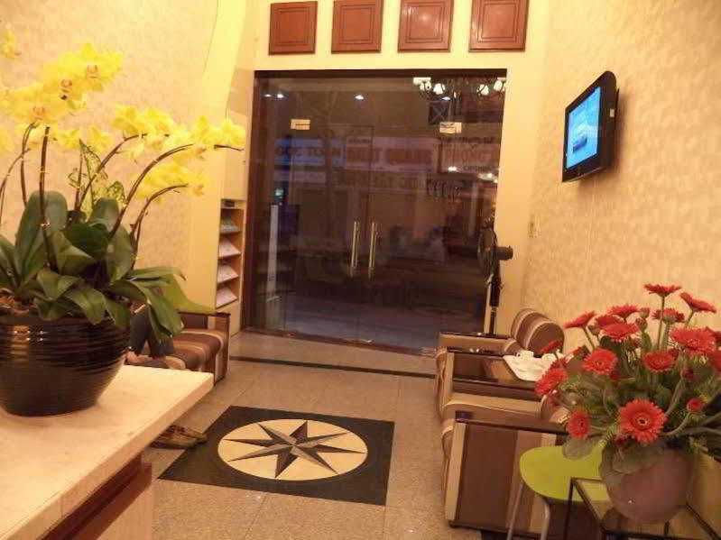 เร้ด รูบี้ โฮเต็ล เบน ตาห์น Hotel โฮจิมินห์ซิตี้ ภายนอก รูปภาพ
