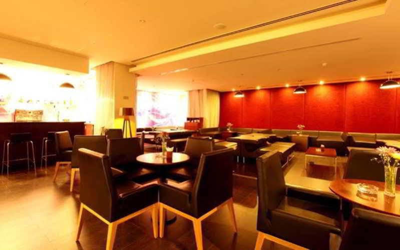 เร้ด รูบี้ โฮเต็ล เบน ตาห์น Hotel โฮจิมินห์ซิตี้ ภายนอก รูปภาพ